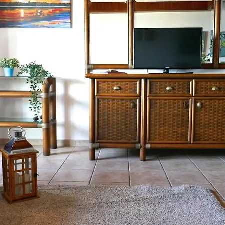 Sea Views And The City On Your Doorstep Apartament